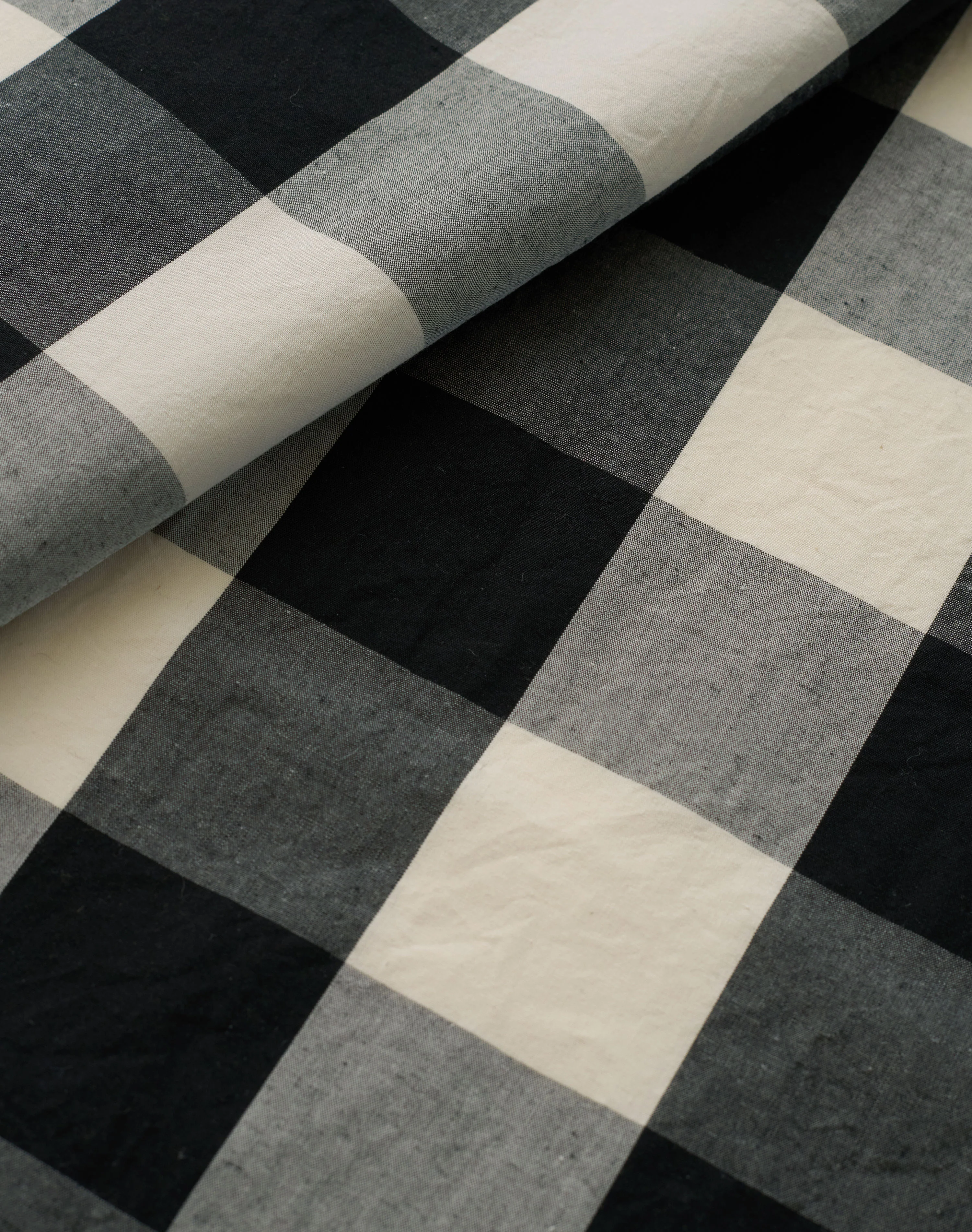 Black Grand Gingham Premium Cotton - Image 2